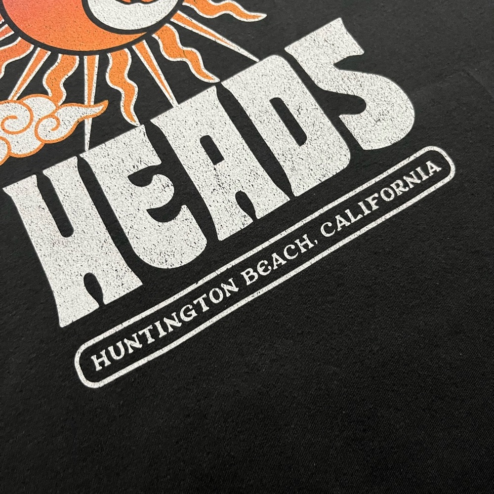 🎸 '23 Dirty Heads Band Yin & Yang Skull Tropical Huntington Beach CA Grey Tee - Picture 8 of 12